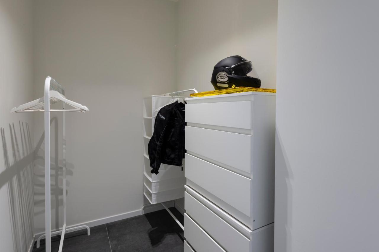Bnbutler Arena 35 - Navigli Apartment มิลาน ภายนอก รูปภาพ